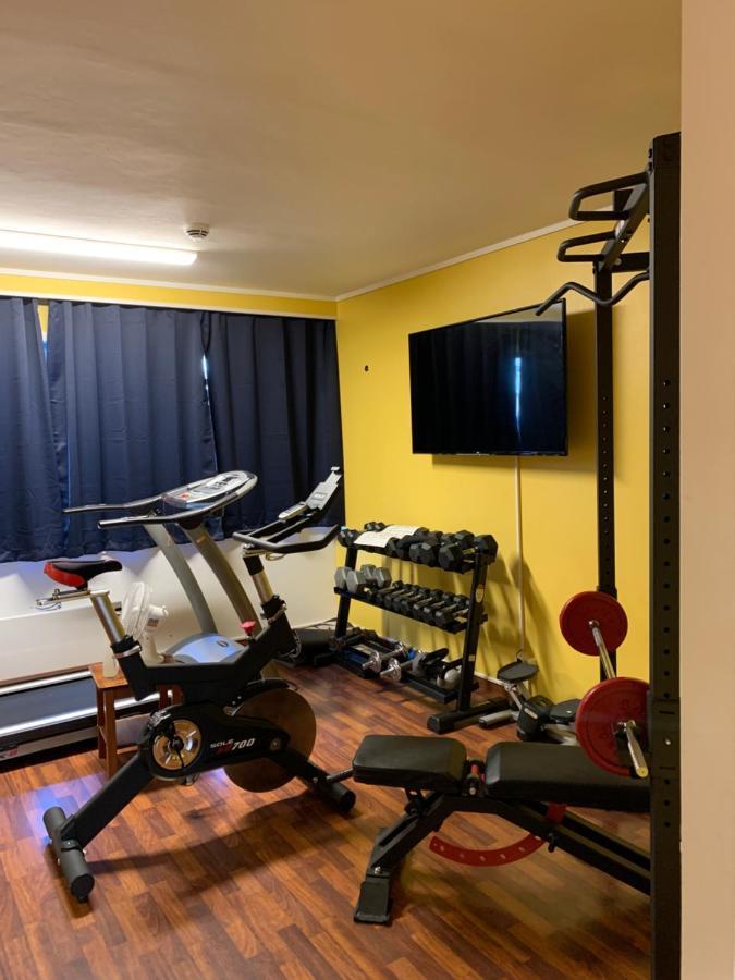 Husnes Sentrum Hotell 外观 照片